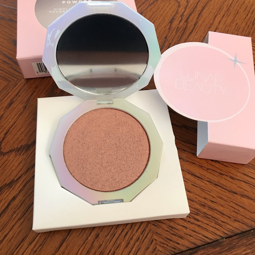 Lunar Beauty Moon Prism Powder in Jupiter